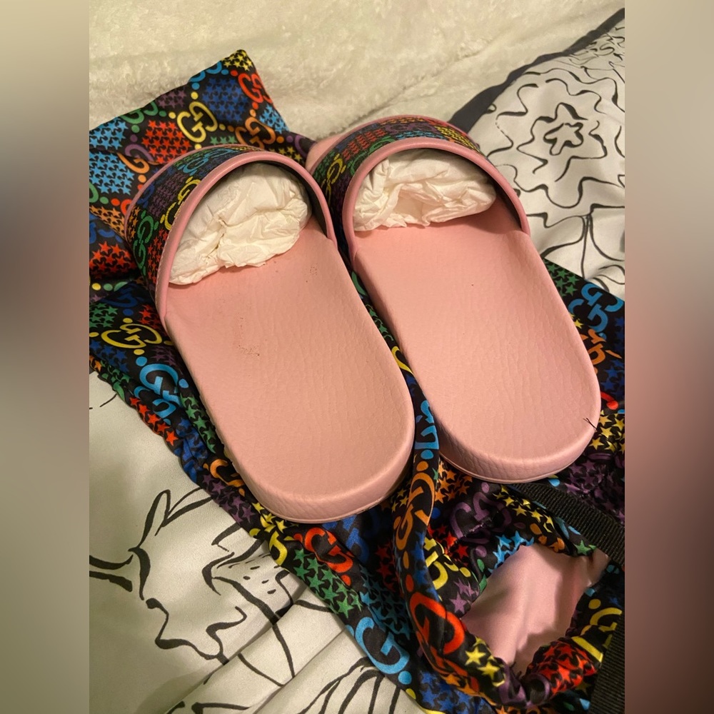 Gucci Psychedelic slides (rainbow pattern) Size 37 EU / 6.5 US - Picture 2 of 6